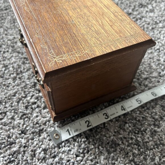 Vintage Wooden Jewelry Box With Music Box & Removable Storage - Picture 10 of 12
